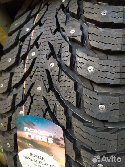 Nokian Tyres Hakkapeliitta 9 205/50 R17