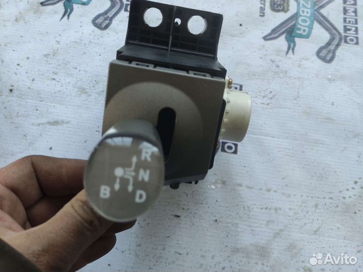 Селектор АКПП Toyota Prius NHW20