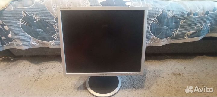 Монитор Samsung