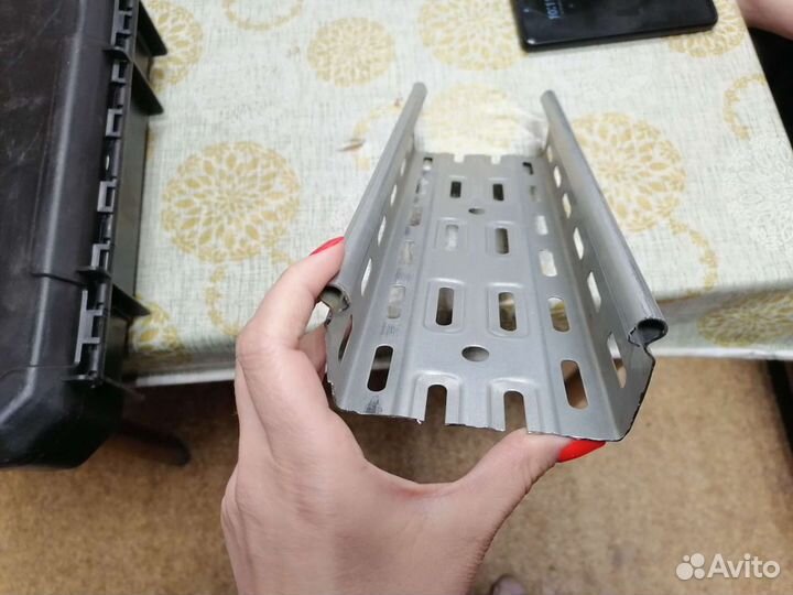 Лоток металлический перфорированный