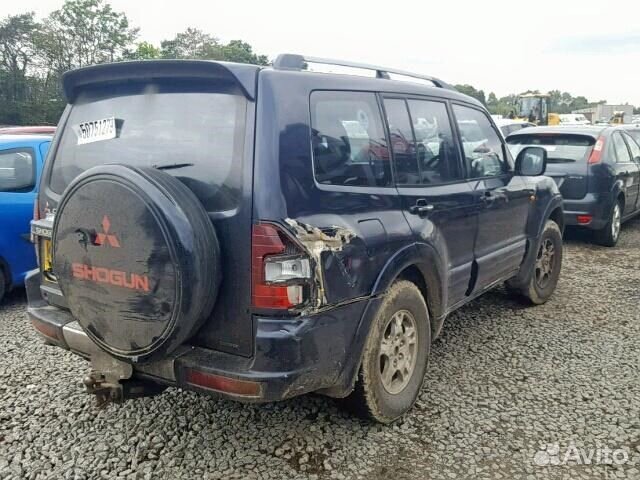 Разбор на запчасти Mitsubishi Pajero / Montero