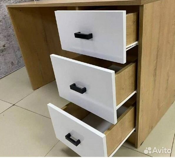 Письменный стол Стандарт Дуб вотан/Белый гладкий