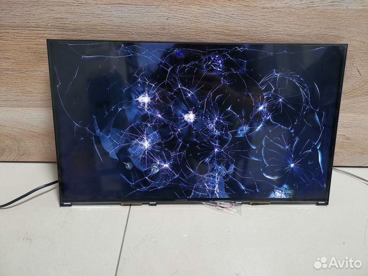 Телевизор BQ 2404B (Разбор)(По запчастям)