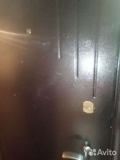 Дверь входная металлическая