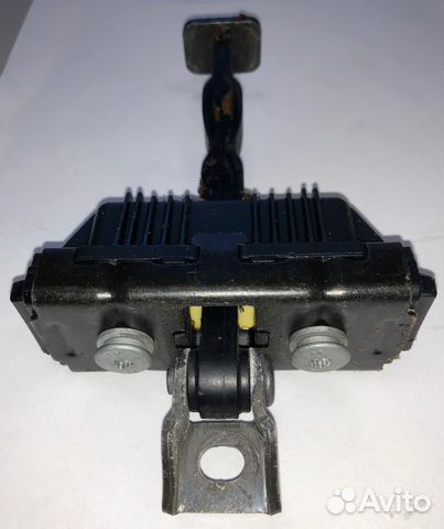 Ограничитель передней левой двери BMW X5 E53