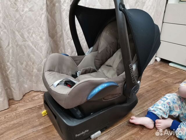 Автолюлька maxi cosi CabrioFix с базой isofix