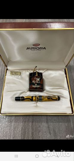 Перьевая ручка aurora