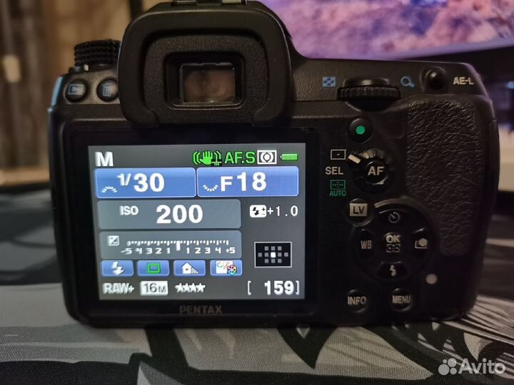 Зеркальный фотоаппарат pentax K-5 kit 18-55 mm