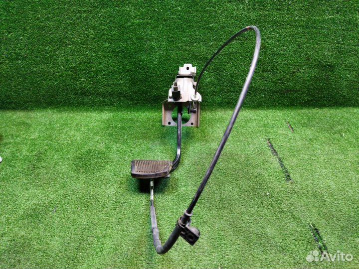 Педаль тормоза Kia Rio 3 2014-2017