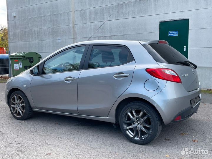 Mazda 2 II DE DH 2007-2014 на запчасти