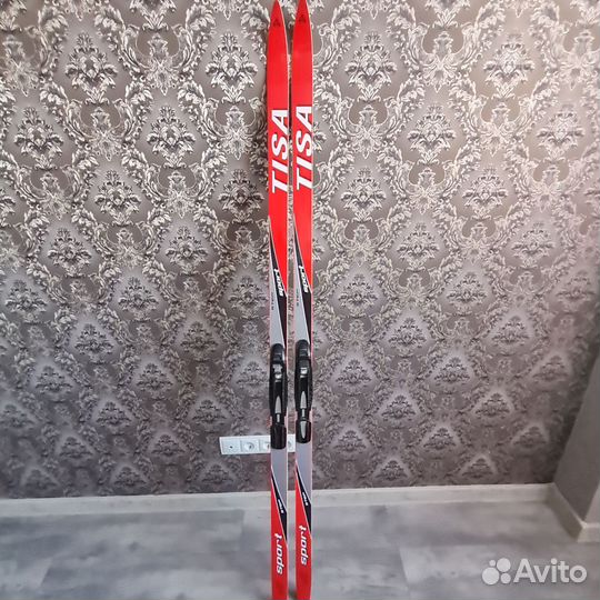 Беговые лыжи Tisa Sport Step с насечками 180 см