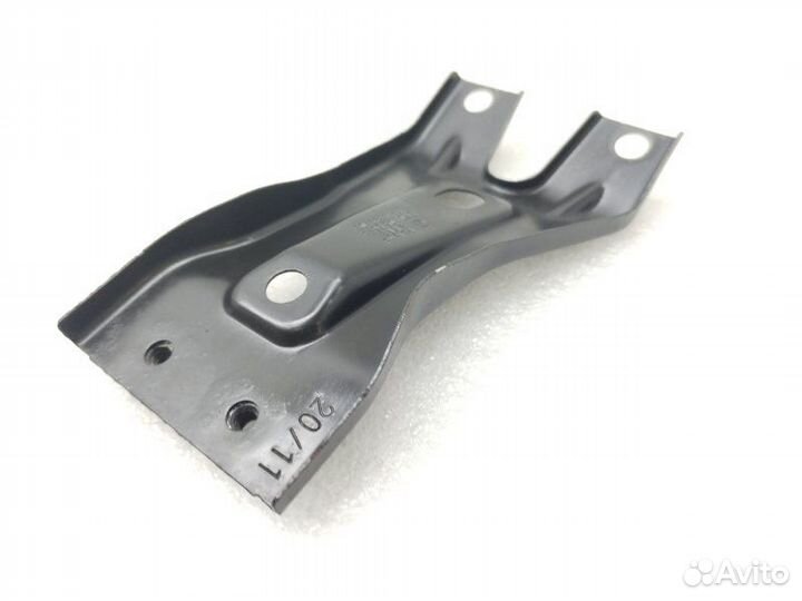 Кронштейн замка капота Volkswagen Golf 6 1.4 caxa