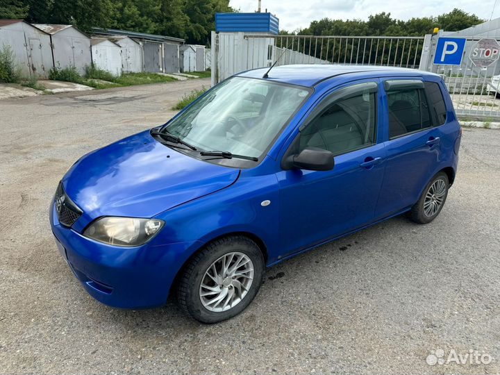 Mazda Demio 1.3 AT, 2002, 245 000 км