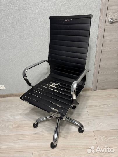Компьютерное кресло