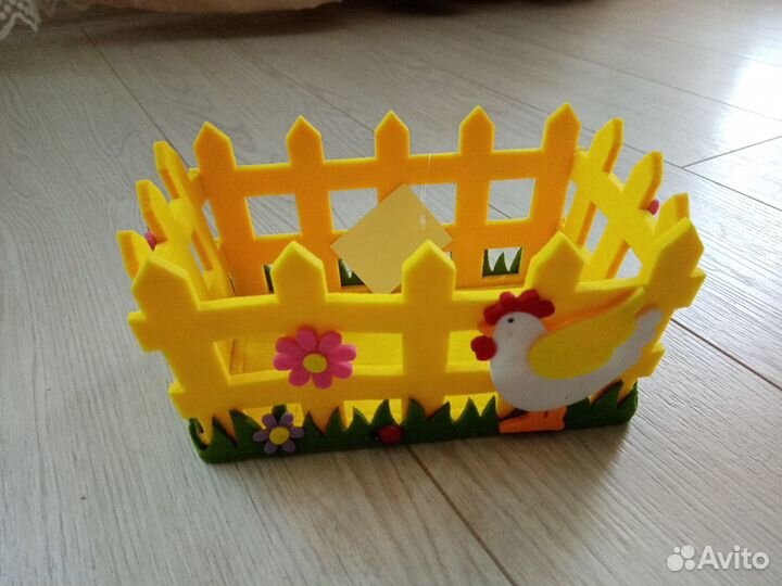 Декоративная корзинка из фетра (новая)