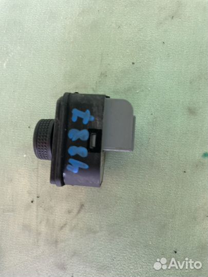 Блок управления зеркалами passat b8