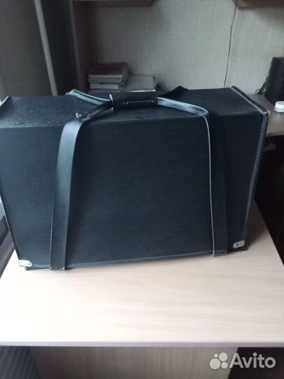 Швейная машина Чайка 142