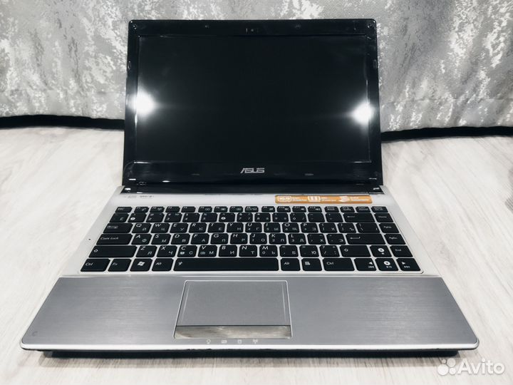 Компактный ноутбук asus Core i5/nvidia GT310M