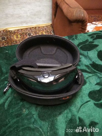 Горнолыжные очки с чехлом