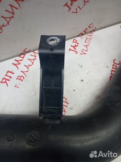 Патрубок впускной системы Volvo V70 универсал