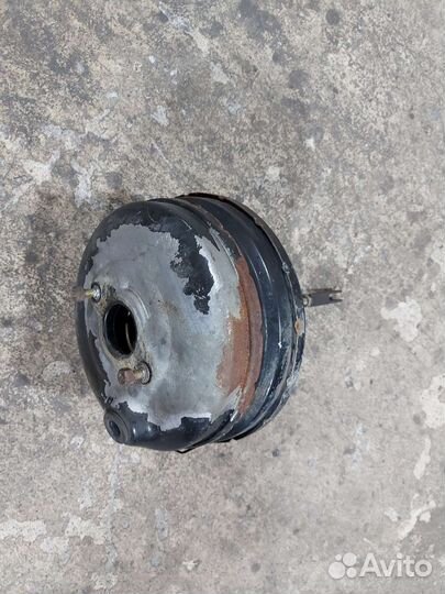 Двойной вакуумник BMW E34