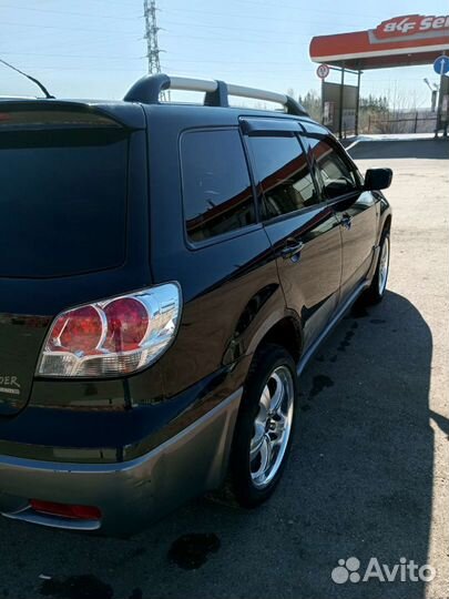 Mitsubishi Outlander 2.4 AT, 2004, 193 000 км