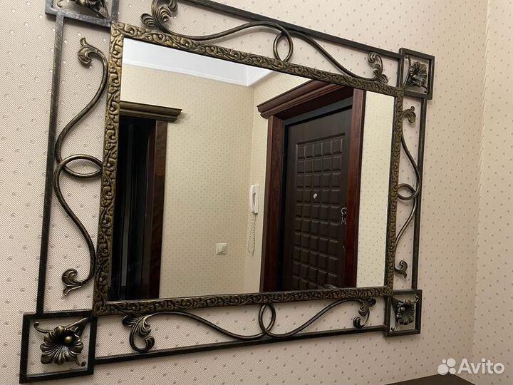 Зеркало настенное в прихожую