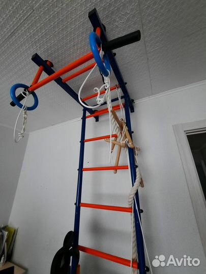 Спортивная стенка