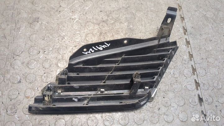 Решетка радиатора Nissan Primera P12