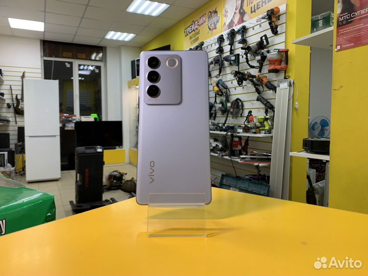 vivo V27, 12/256 ГБ