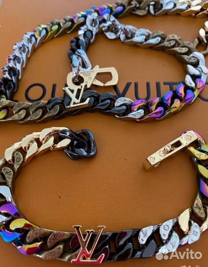 Колье с браслетом LV