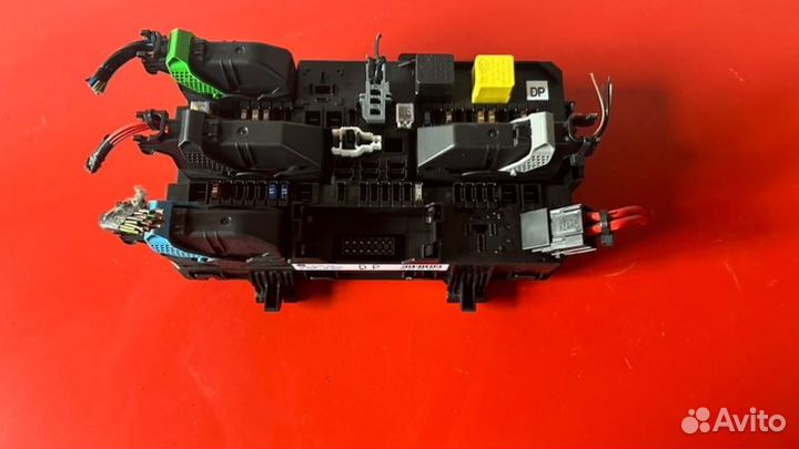 Блок предохранителей Opel Astra H 1.6 Z16XEP 2007