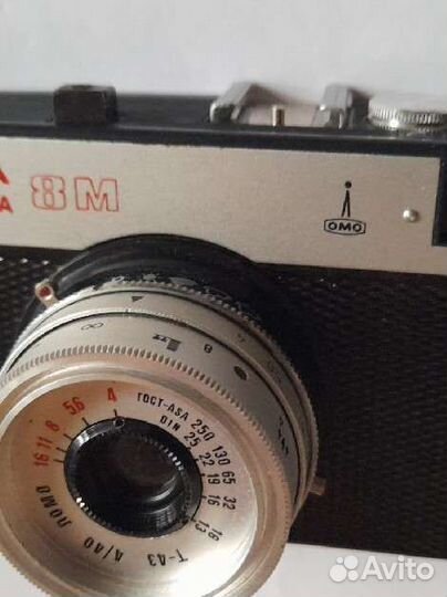 Плёночный фотоаппарат старый
