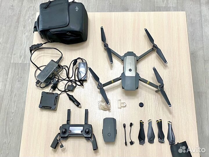 Квадрокоптер DJI Mavic Pro
