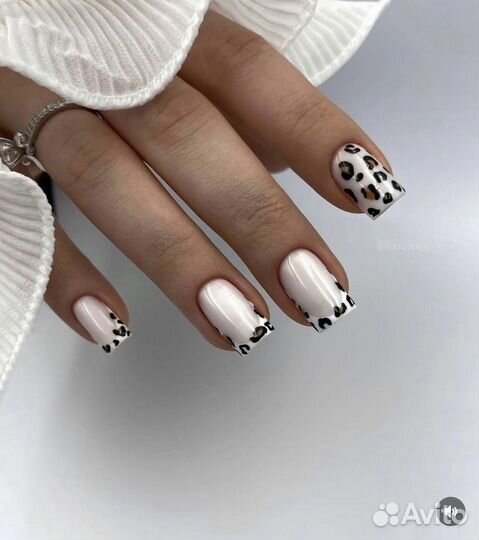 Модель на наращивание ногтей