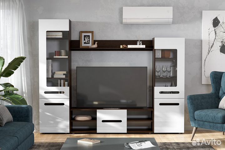 Стенка в гостиную