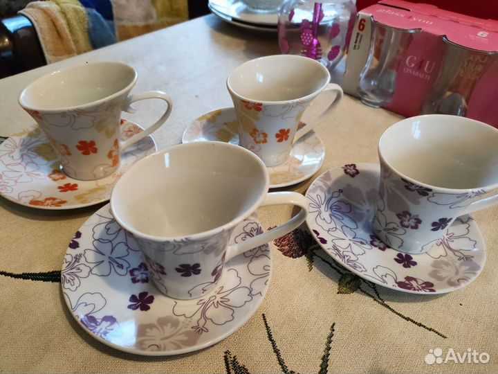 Кофейные чашки с блюдцем 4 шт