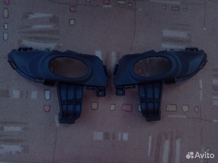 Рамки противотуманной фары