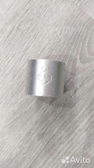 Зажим на трюковой самокат