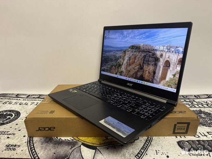 Игровой ноутбук Acer aspire 7