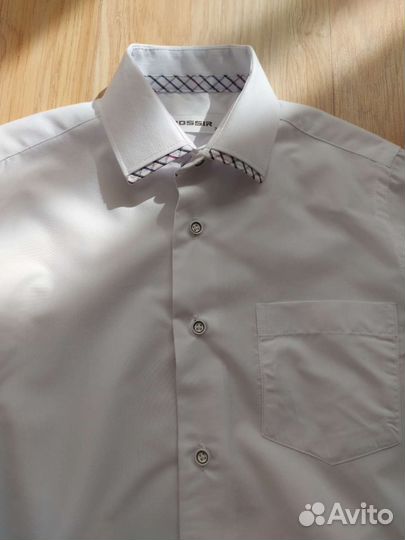 Рубашка в идельном состоянии +2 в подарок