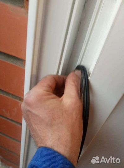 Ремонт металопластиковых,алюминиевых окон и дверей