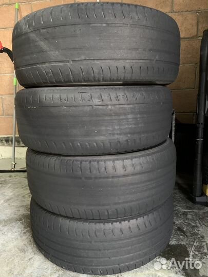 Nokian Tyres V 215/60 R16