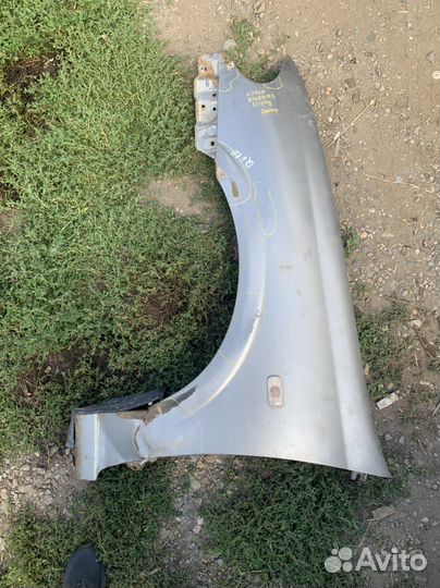 Крыло левое переднее Nissan Bluebird Silphy