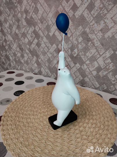 Статуэтка летающий медведь