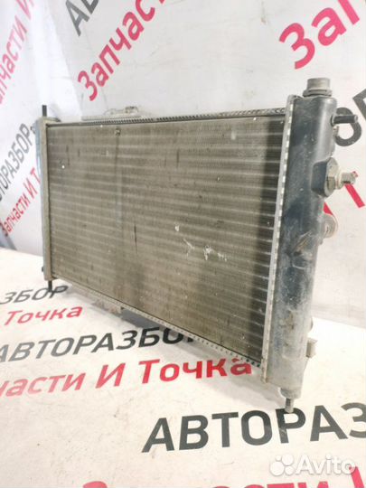Радиатор охлаждения двигателя Daewoo Nexia седан