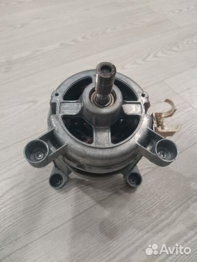 Двигатель стиральной машины Zanussi/ Electrolux