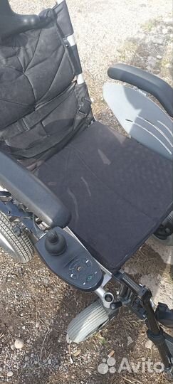 Инвалидная коляска с электроприводом