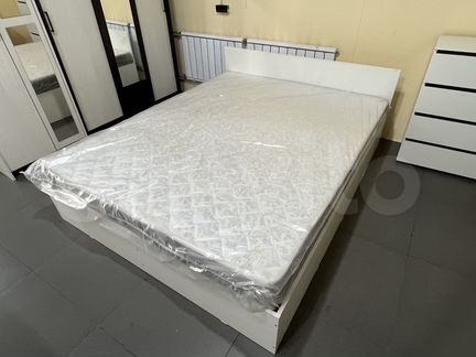 Кровать с матрасом 160*200 см (новая) белая