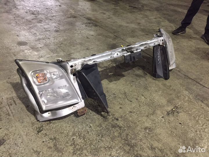 Фары передние Форд Транзит